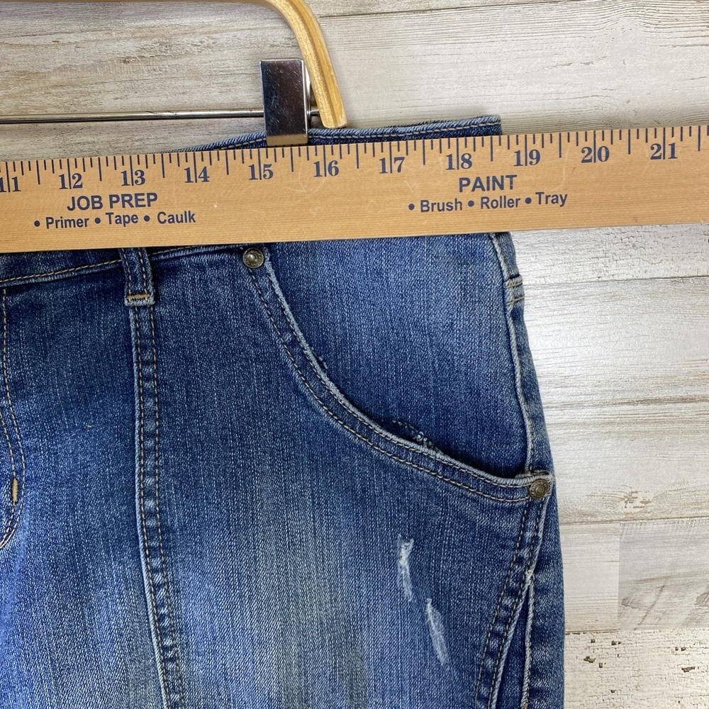 Vintage America Blue Denim Jean Shorts - Picture 10 of 12